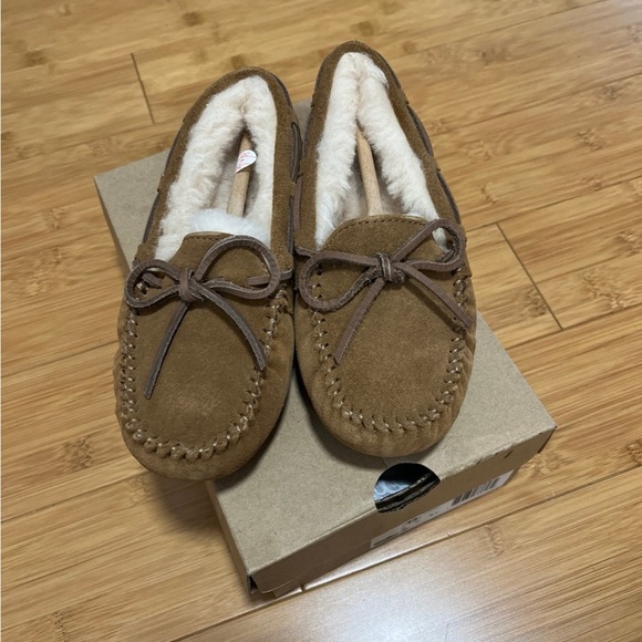 Uggs for Kids - Picture 3 of 6